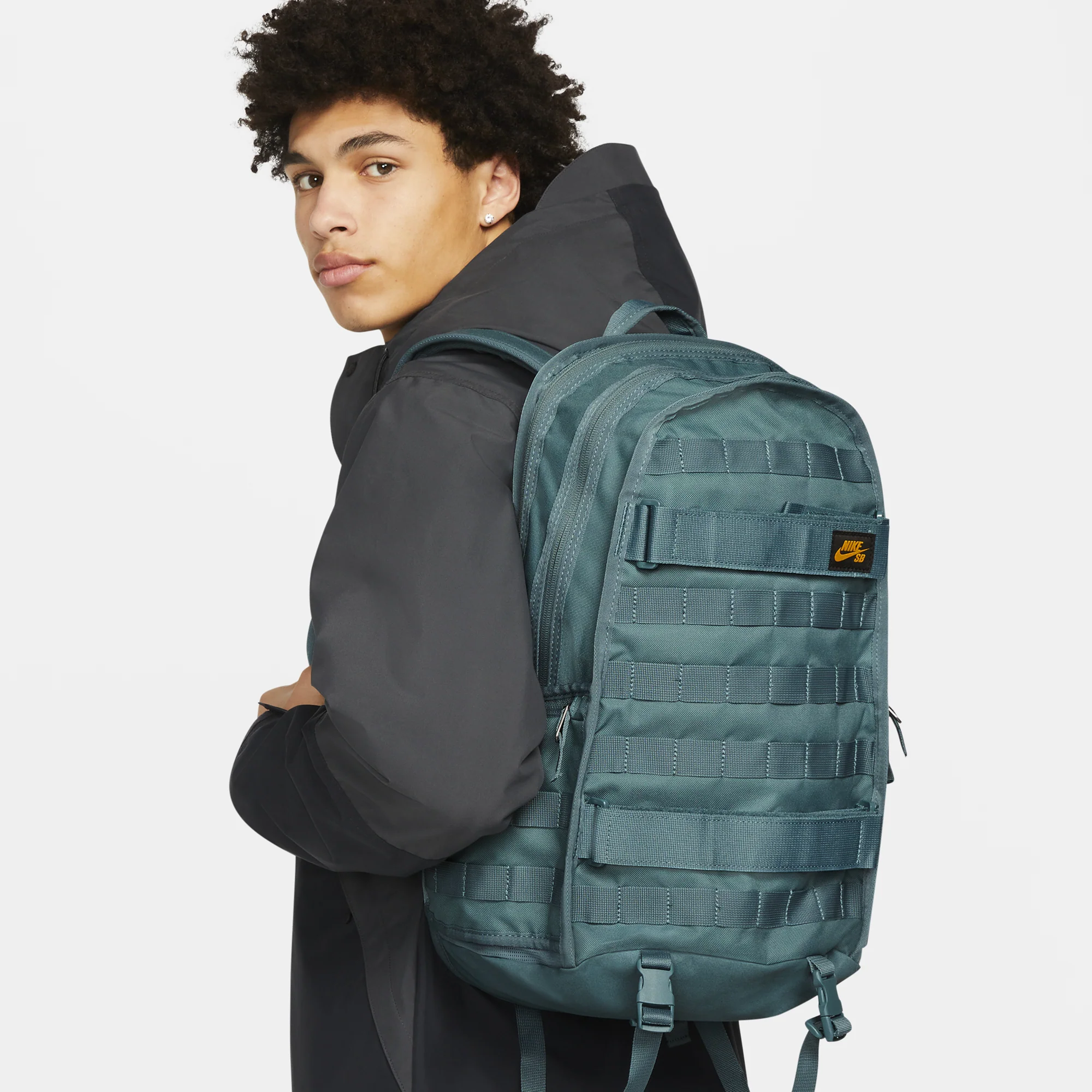 Nike SB RPM Backpack 'Noble Green' - Image 2