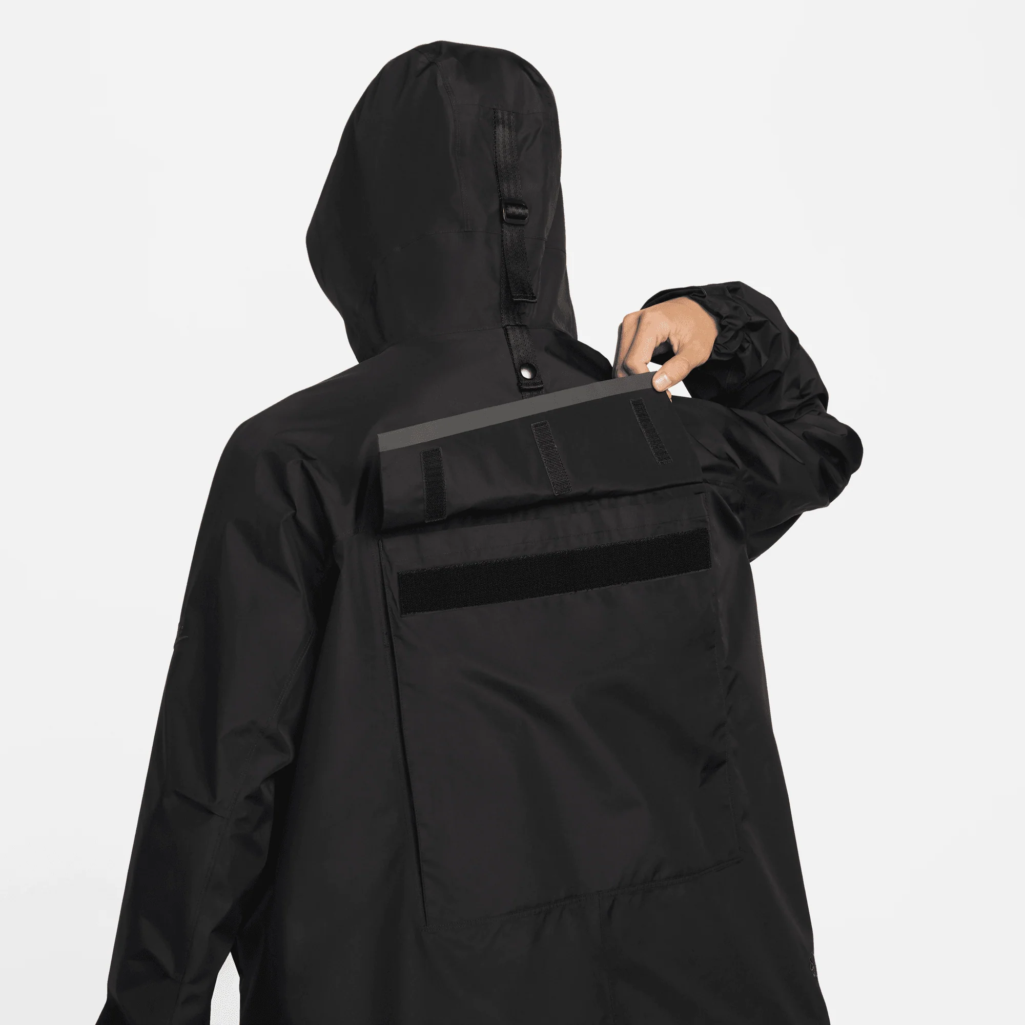 Nike Sportswear Mens Storm-FIT ADV Tech Pack GORE-TEX Hooded Jacket - Image 4