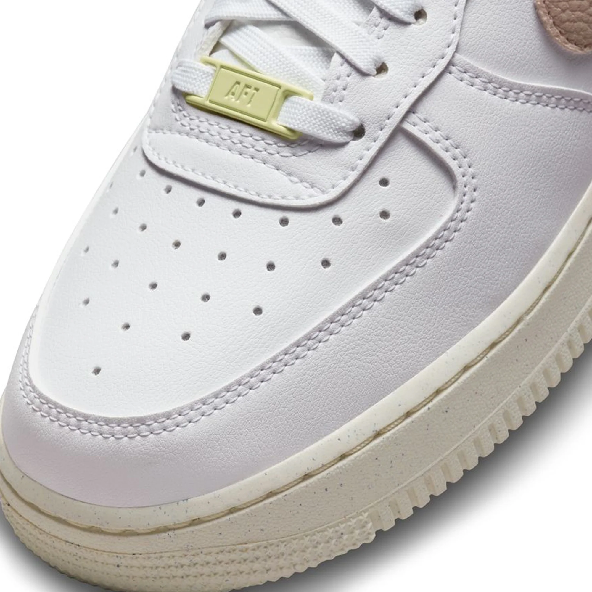 Nike Womens Air Force 1 '07 SE Shoes 'White/Pink Oxford' - Image 3