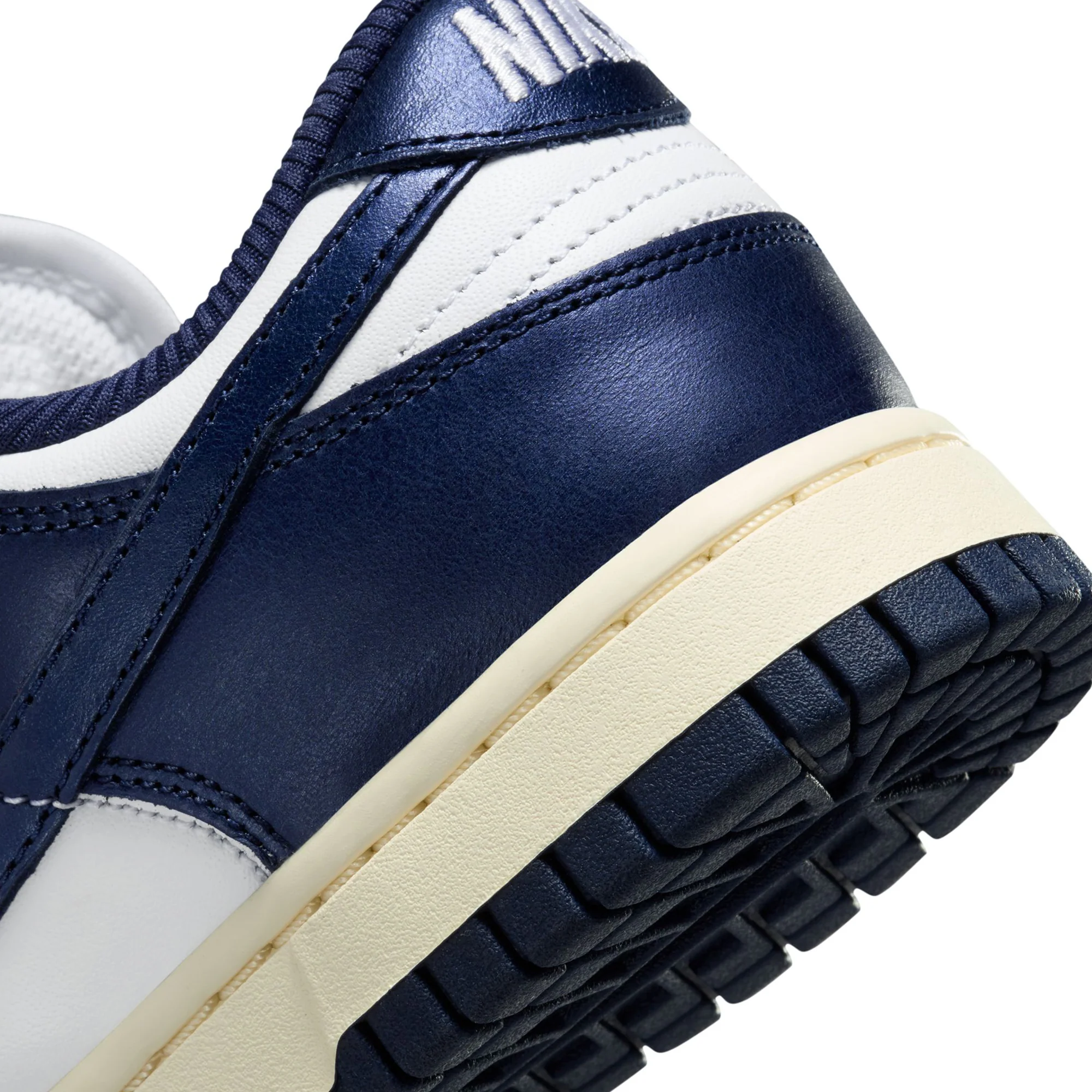 Nike Womens Dunk Low Premium Shoes - Image 4