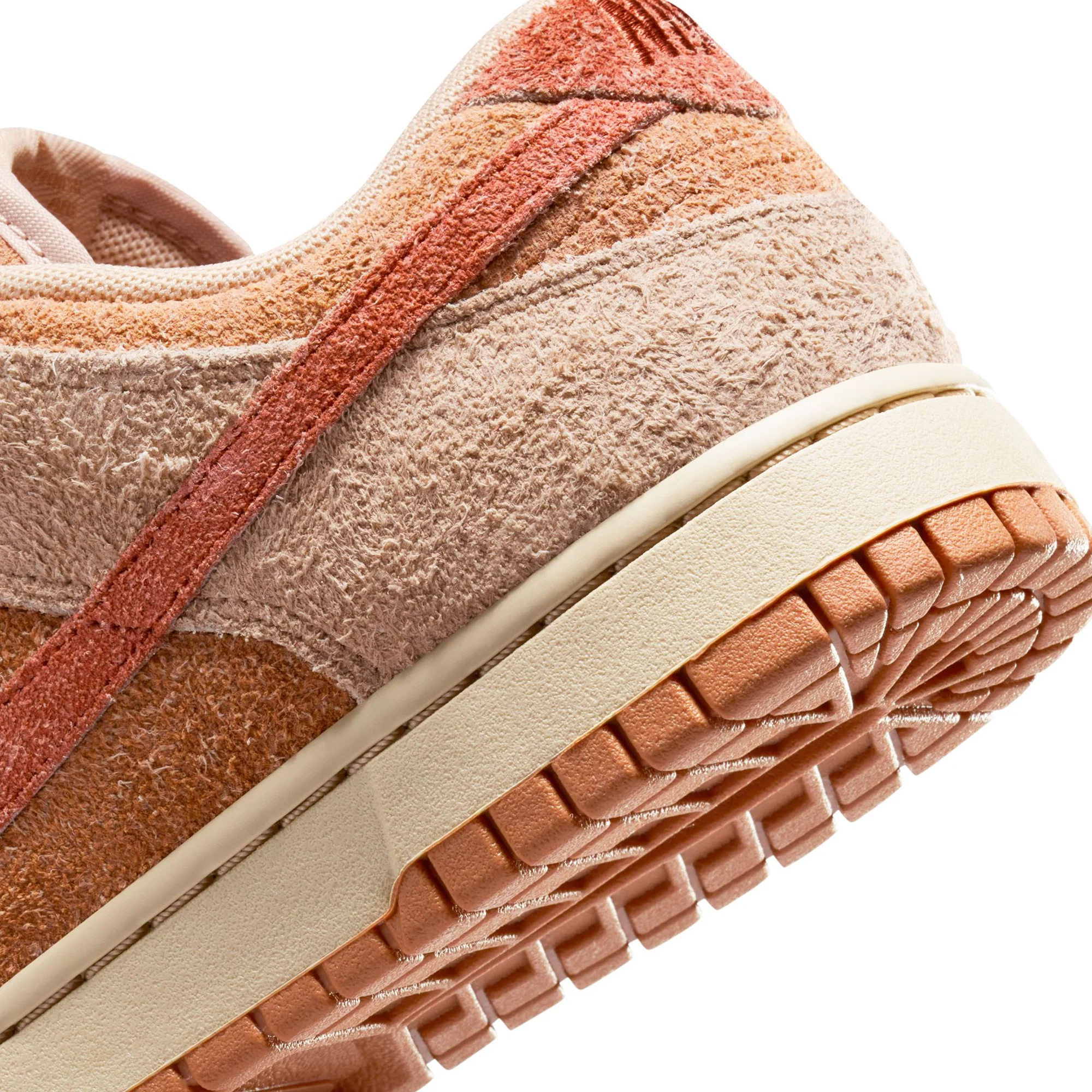 Nike Womens Dunk Low Shoes - Image 4