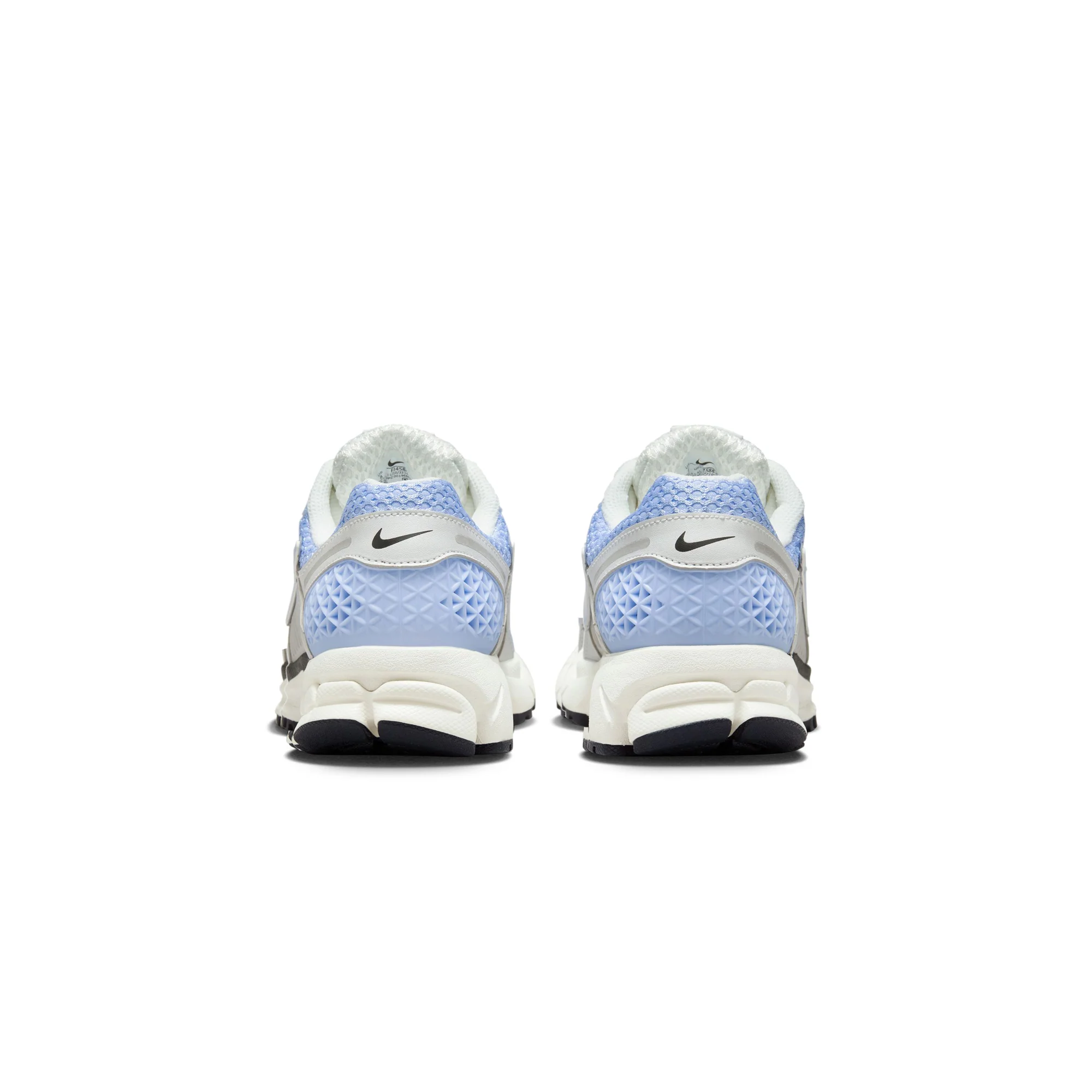 Nike Womens Zoom Vomero 5 Shoes - Image 3