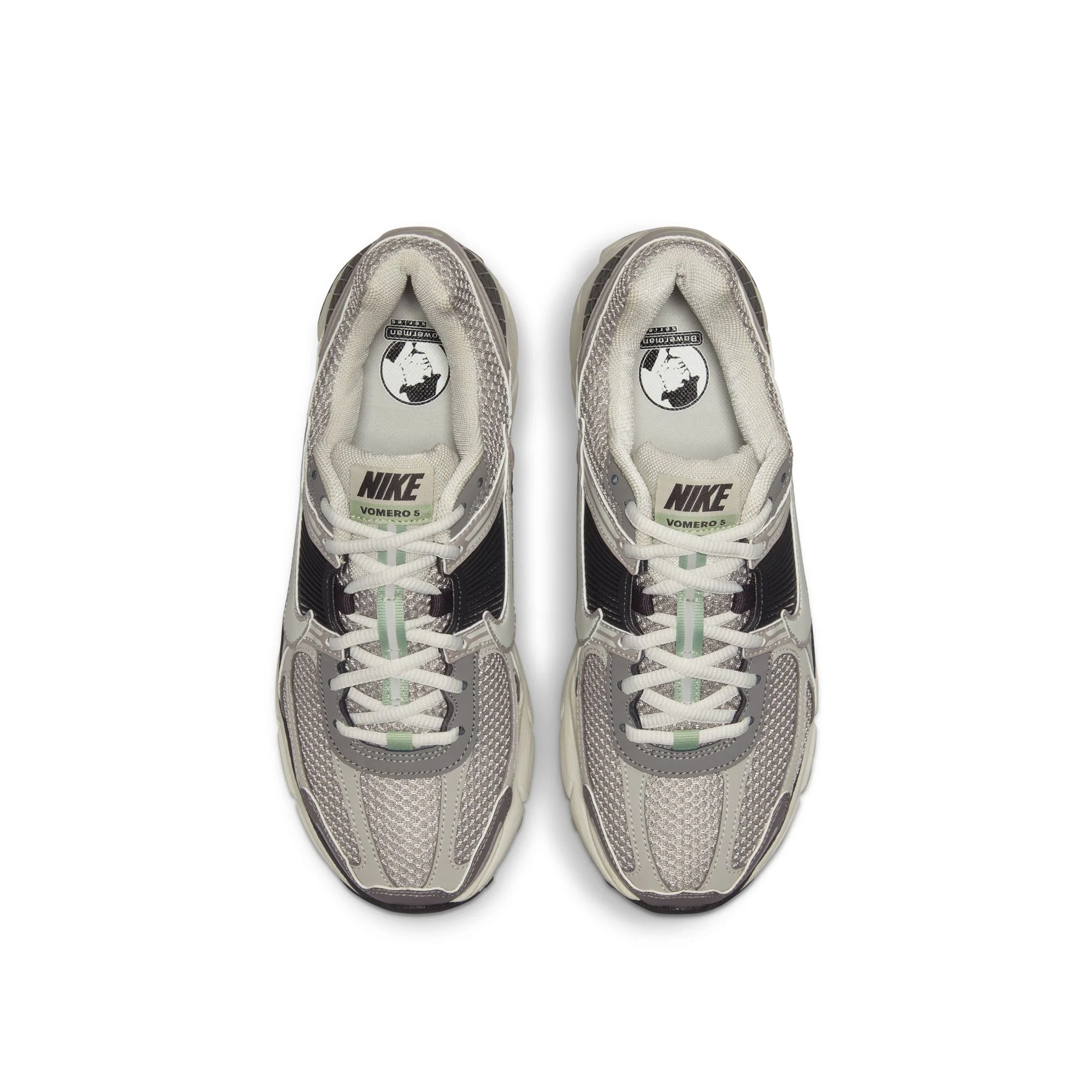 Nike Womens Zoom Vomero 5 Shoes - Image 4