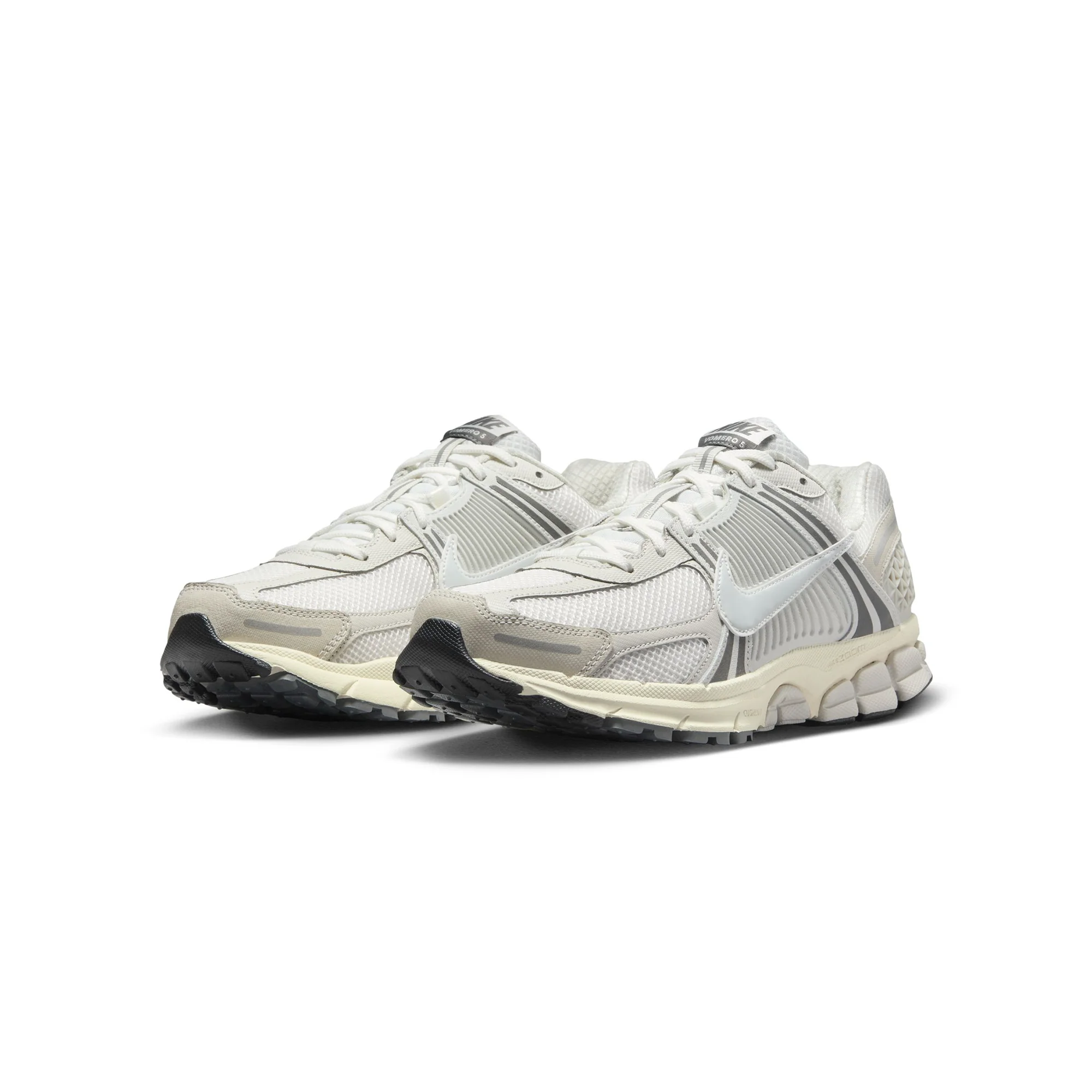 Nike Mens Zoom Vomero 5 Shoes - Image 2