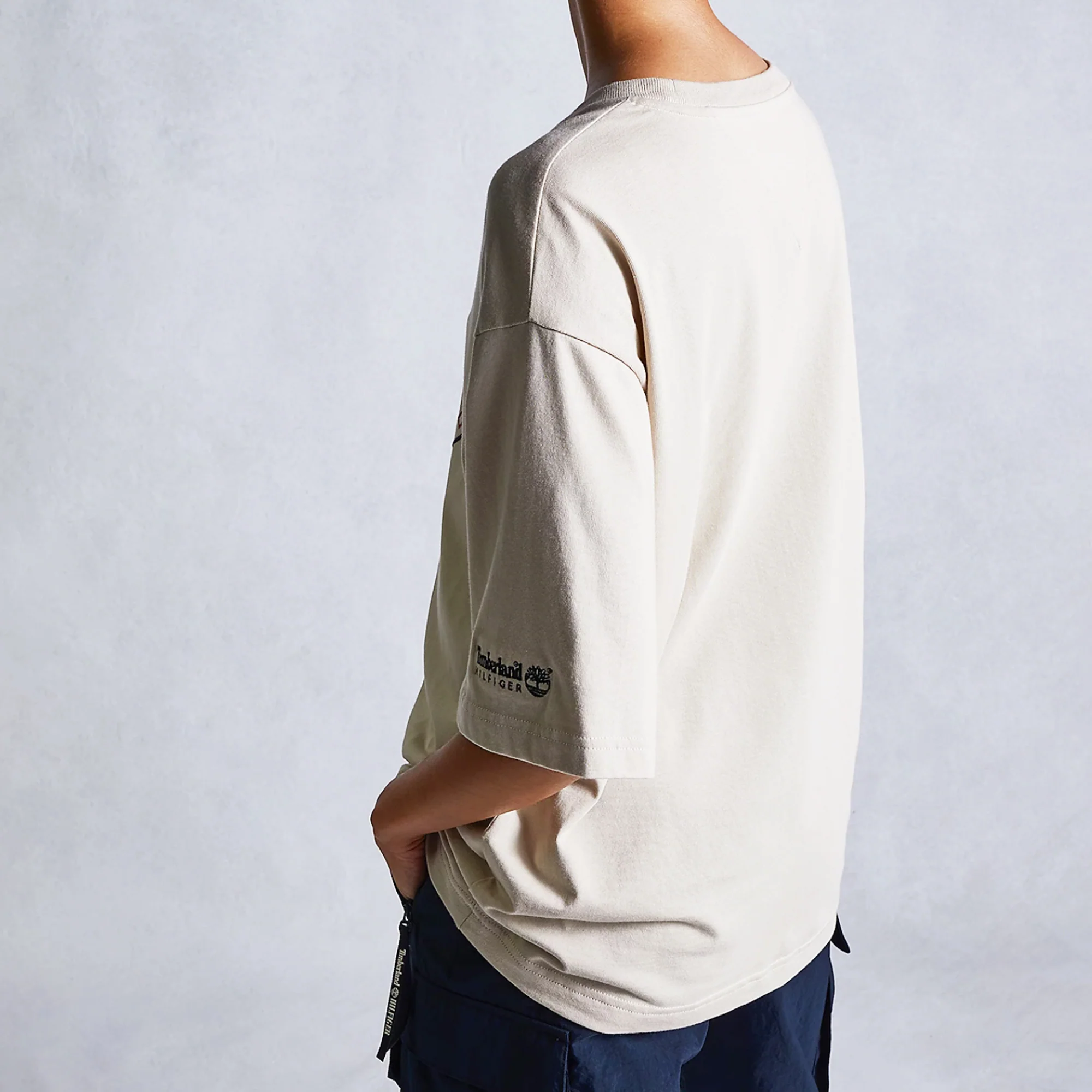 Tommy Hilfiger x Timberland Mens RI Logo SS T-Shirt 'Ivory' - Image 2