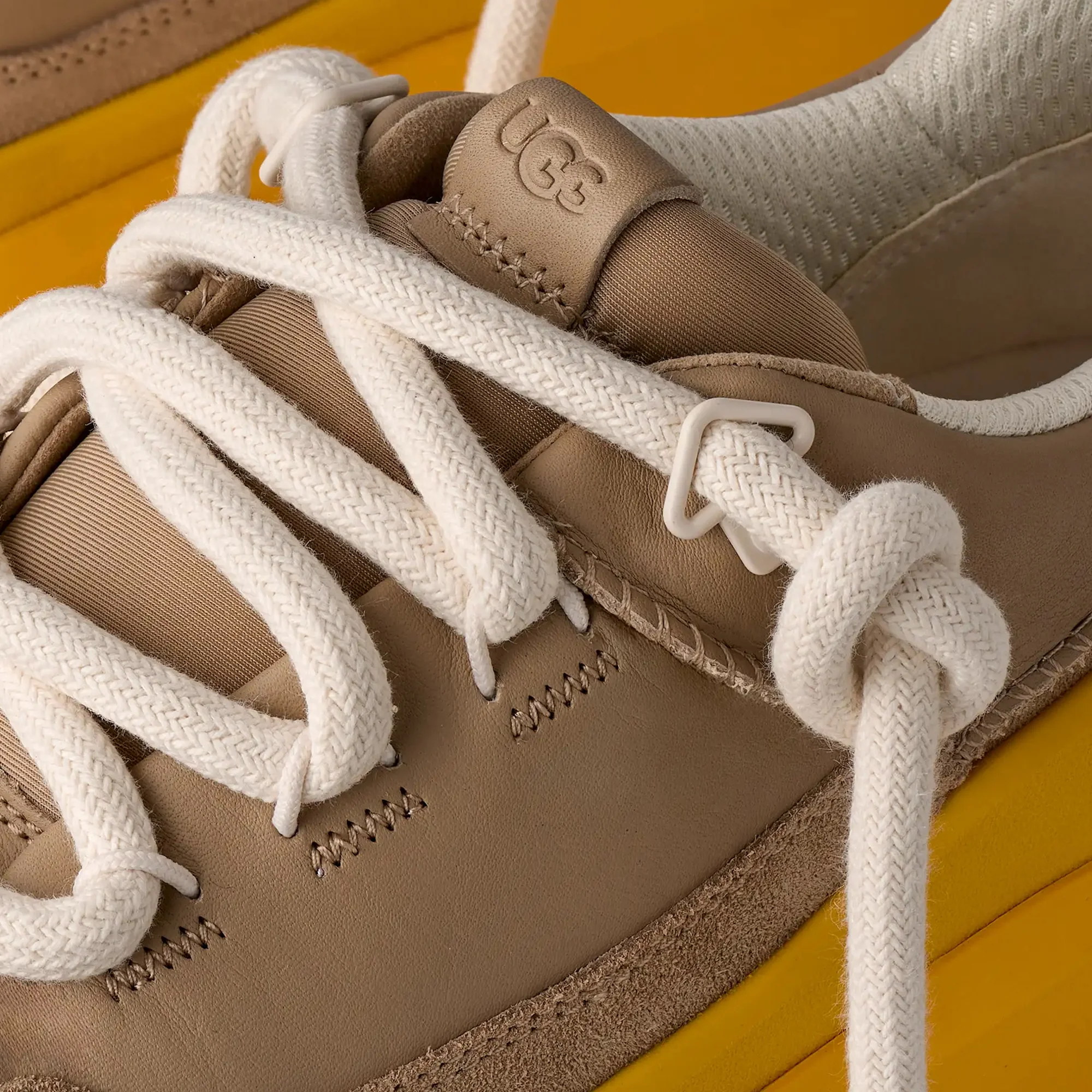 Ugg Mens Heritage Utility Shoes - Image 4
